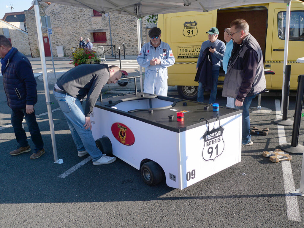 Course de caisse à savon 2024 : équipage Paris Sud Batteries